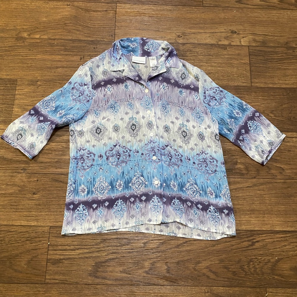 Alfred Dunner sheer artsy lightweight feminine‎ top